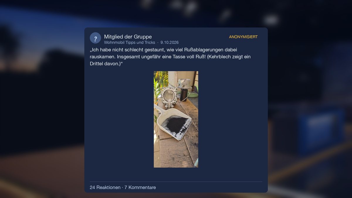 Anonymisierter Beitrag mit Foto: Kehrblech voller Ruß aus einer zerlegten Diesel-Standheizung